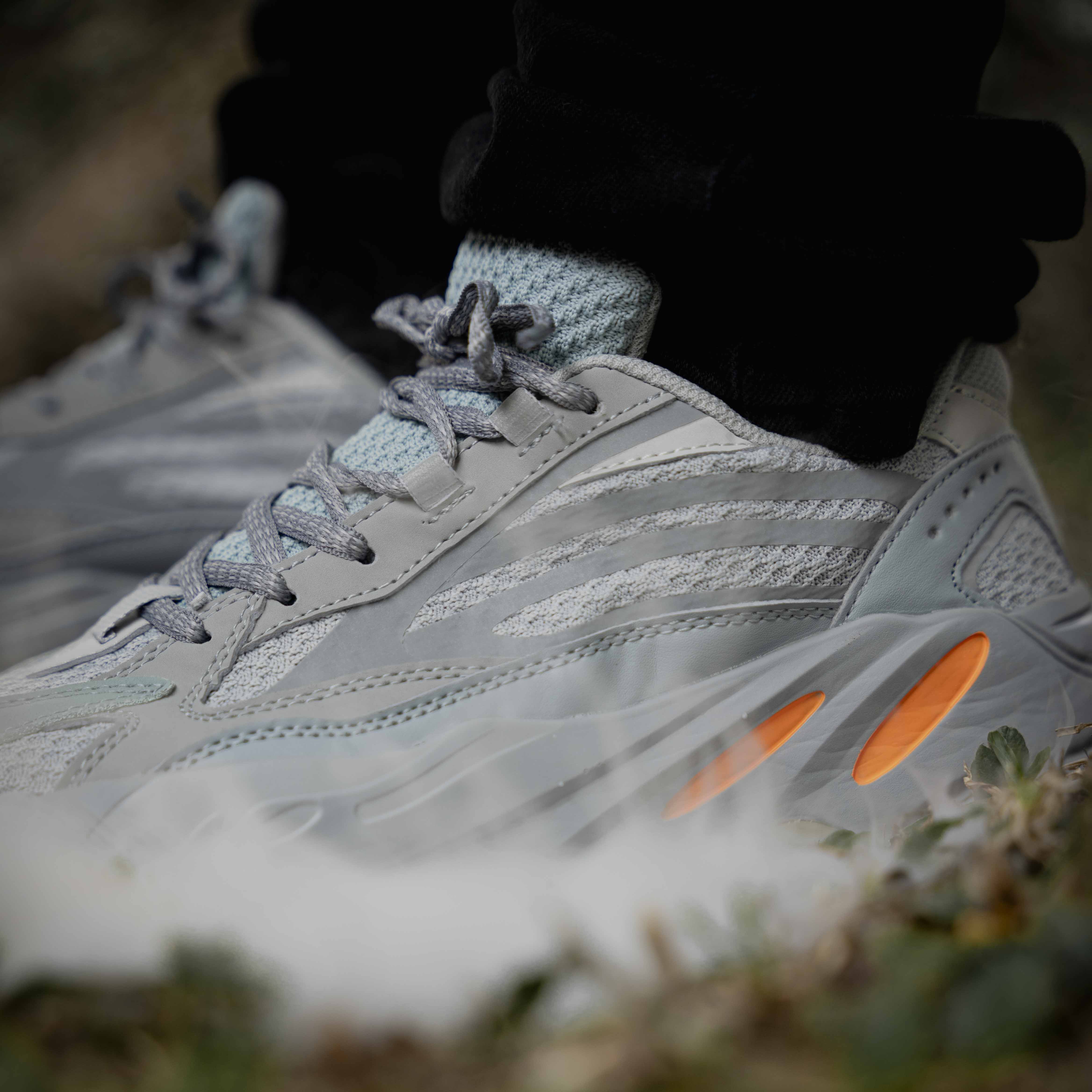 Adidas Yeezy 700 Kool Shop